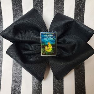 Cute jumbo hair bow- $6 each or 4 for $20 reposh bows